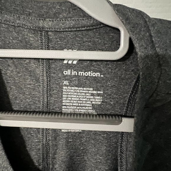 Set of 2 Women's XL All in Motion Workout Tank - Picture 6 of 6